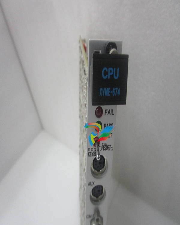 MOTOROLA FLN3524A 控制逻辑将CPU连接到计算机