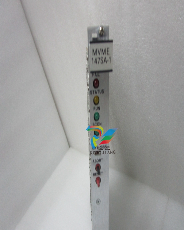 40 MOTOROLA  MVME147SA-1.jpg