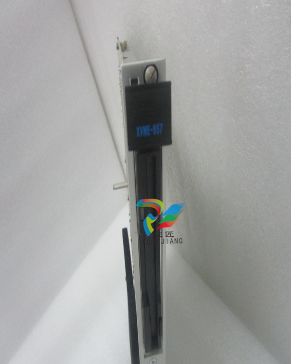 12 motorola xvme-957.jpg