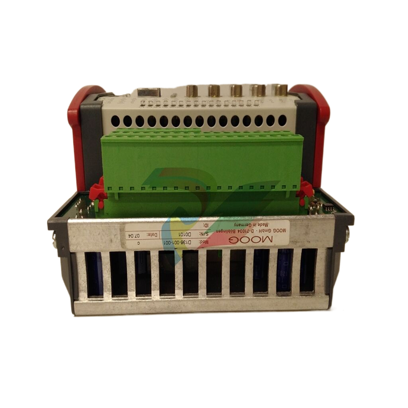 MOOG D136-001-007 伺服控制器